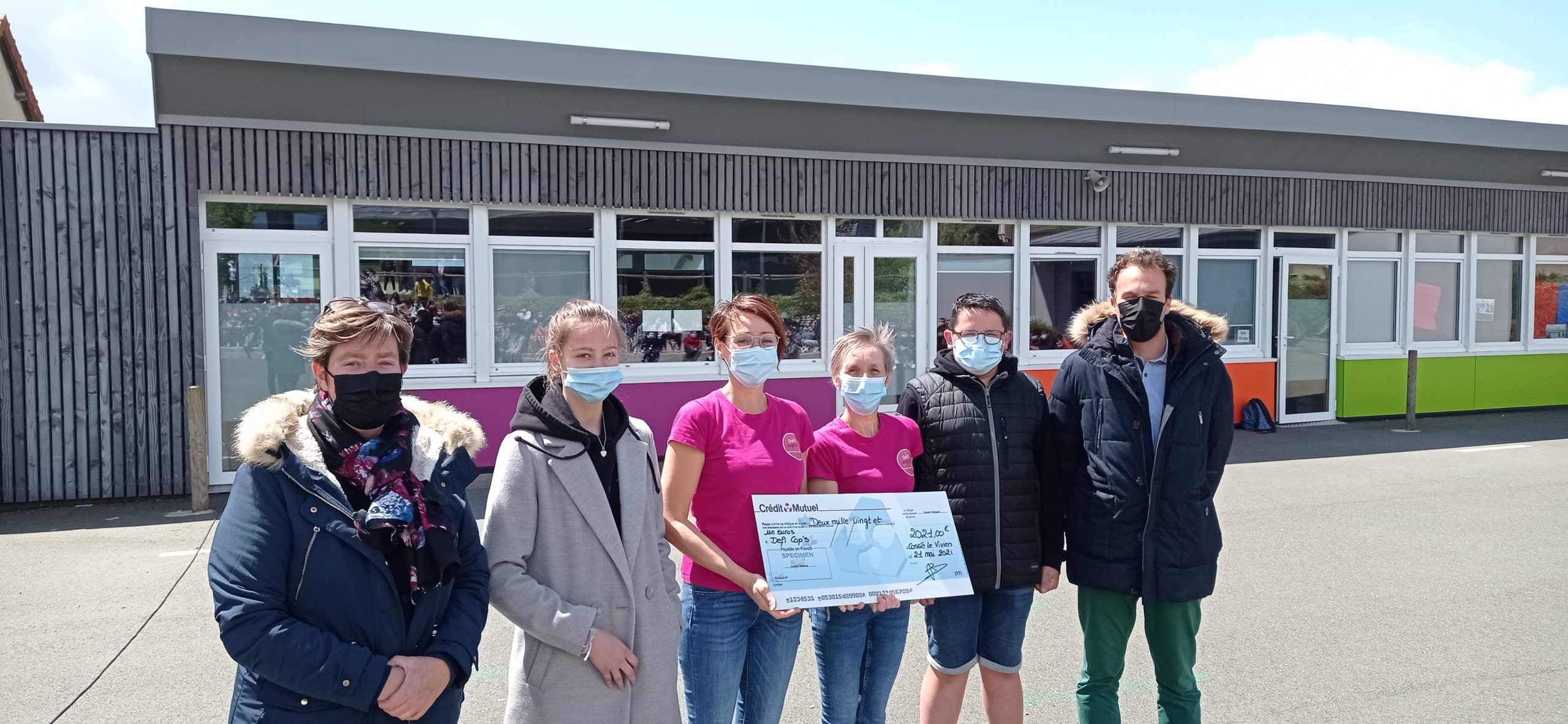 Remise de chèque – opération Bol de Riz en faveur de Défi-cops