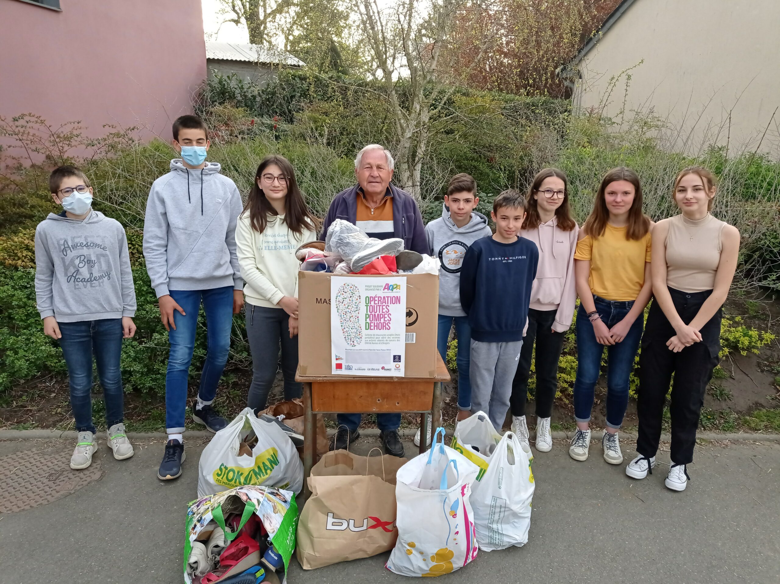 L&rsquo;Opération Toutes Pompes Dehors : une collecte solidaire au profit des enfants atteints de cancers.