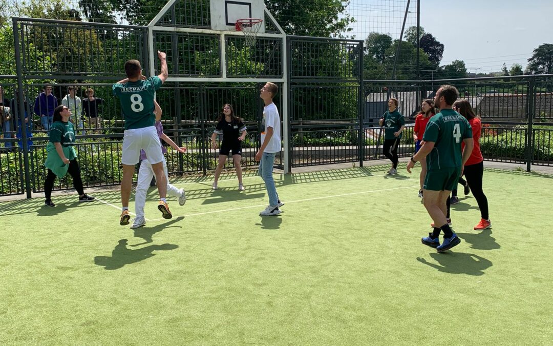 Rencontres basket “profs” contre les élèves