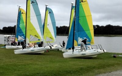 Activités sportives nautiques et terrestres à la Rincerie, pour les 3èmes.