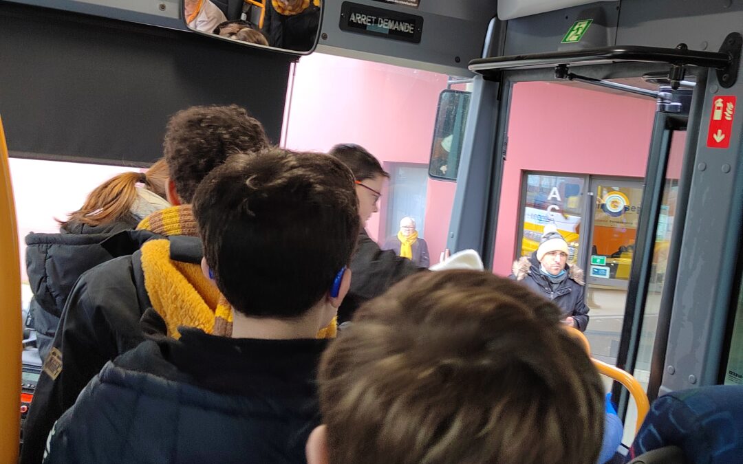 Sensibilisation sur les Transports Scolaires pour les 6è