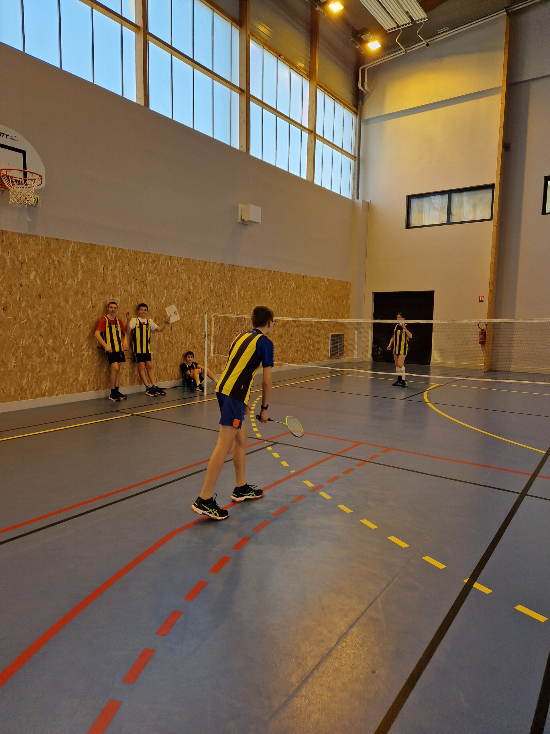 Saint J0: Rush Gagnant au championnat District Ugsel de Badminton.