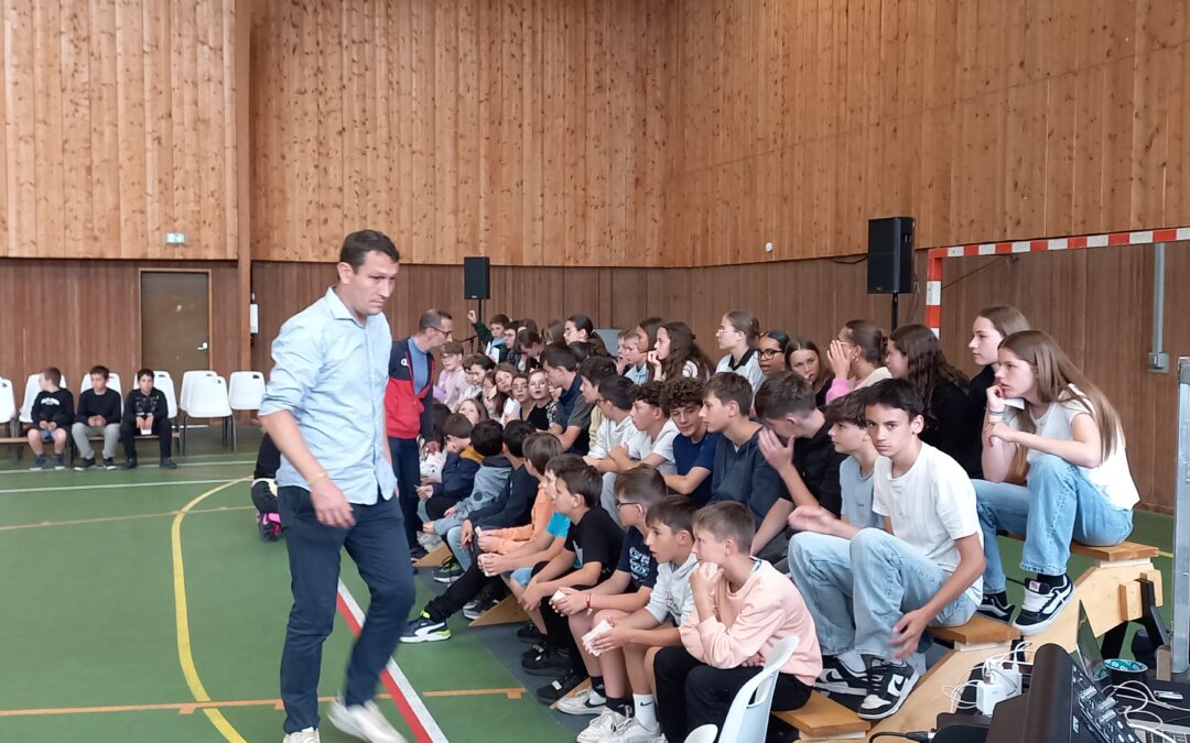 4D Aux arts collégiens spectacle « Starting-Block » par La Collective ces Filles-là